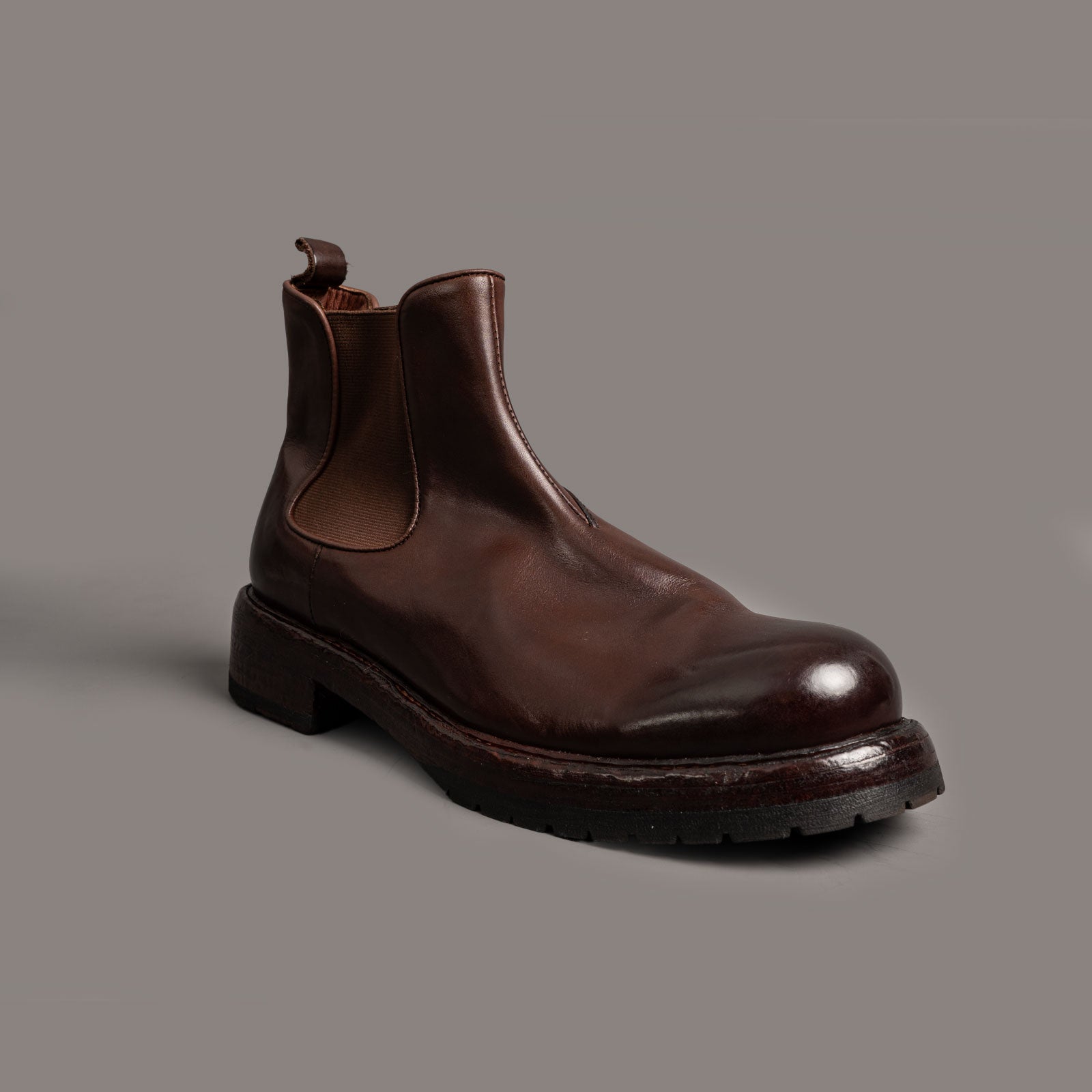 Washed Cowhide Leather Chelsea Boots