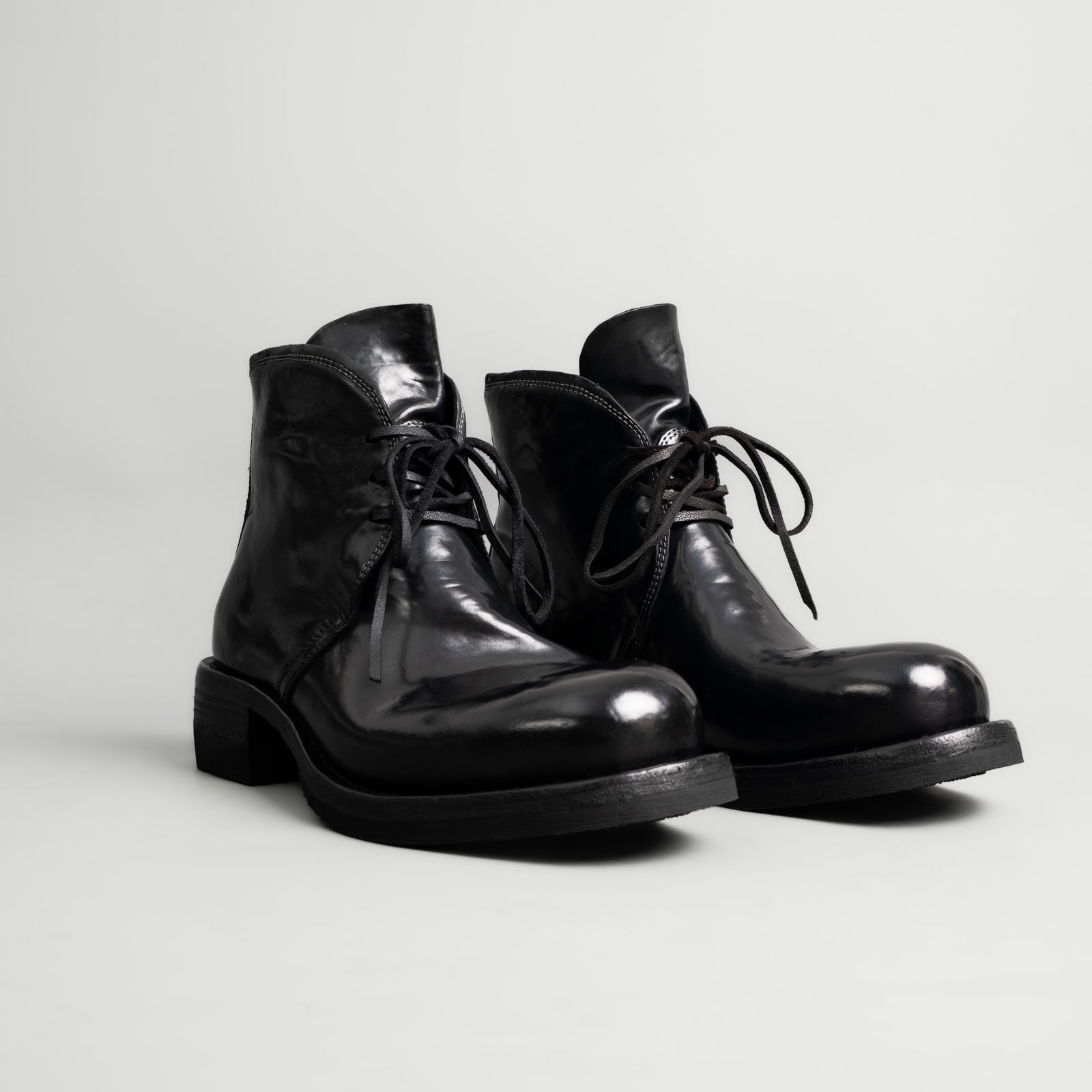 Washed Shell Cordovan Chelsea Boots Black