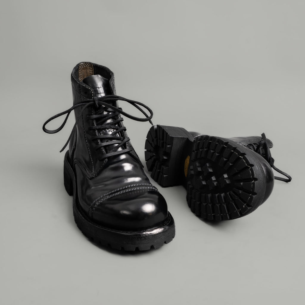 Washed Shell Cordovan Vibram Boots Black